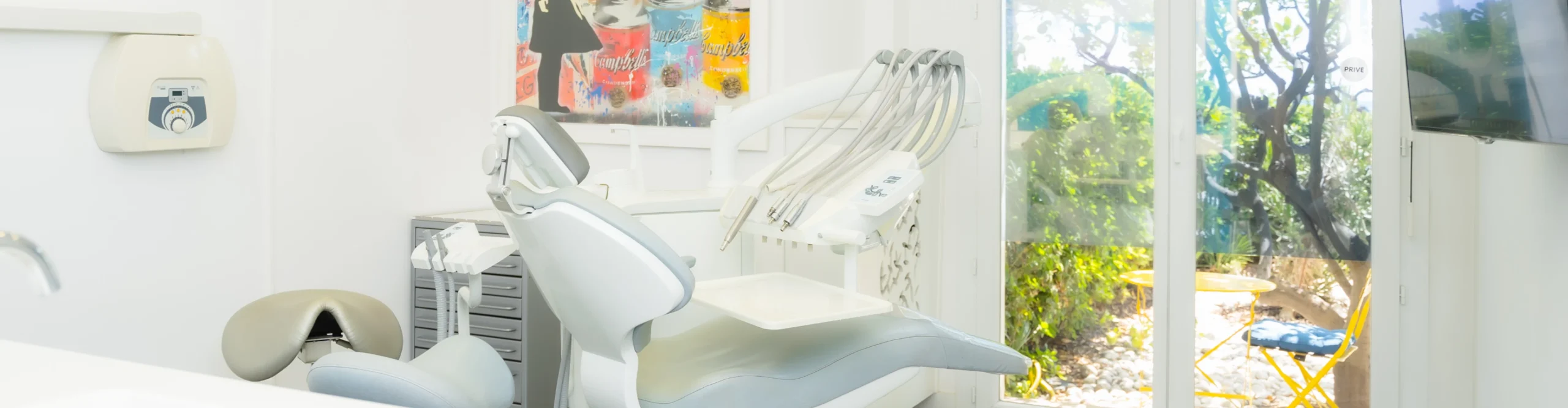 Parodontie exclusive au cabinet B des Drs Bezzina, Biens, Stefan & Sabot