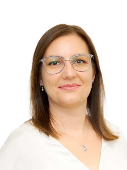 Corina, secrétaire, cabinet B - Parodontie Exclusive à Nice